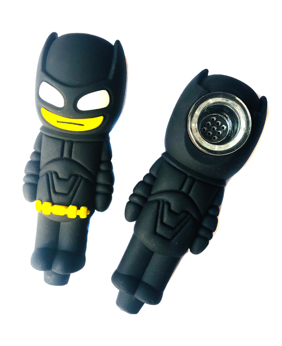 576_706Silicone Smoking Pipe Tobacco Cartoon Batman Weed Pipe New Smoking Accessories
