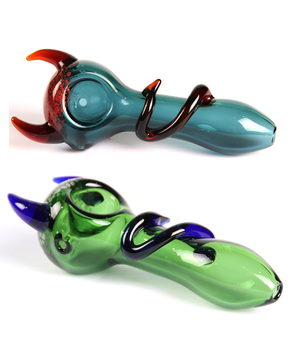 596_706glass smoking pipe